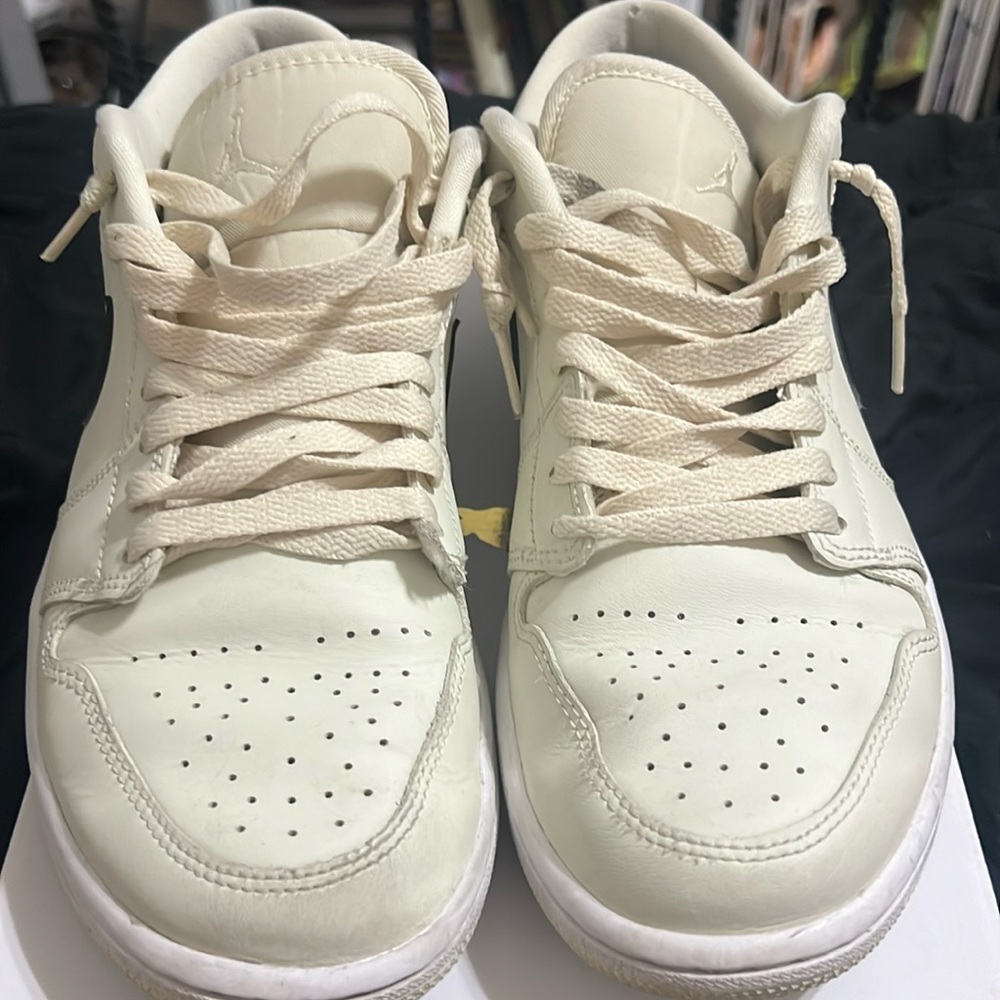 Women’s Air Jordan 1 Low